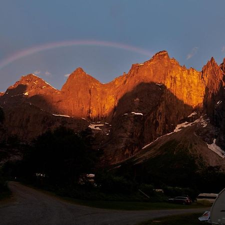 Trollveggen Camping Åndalsnes Exterior foto
